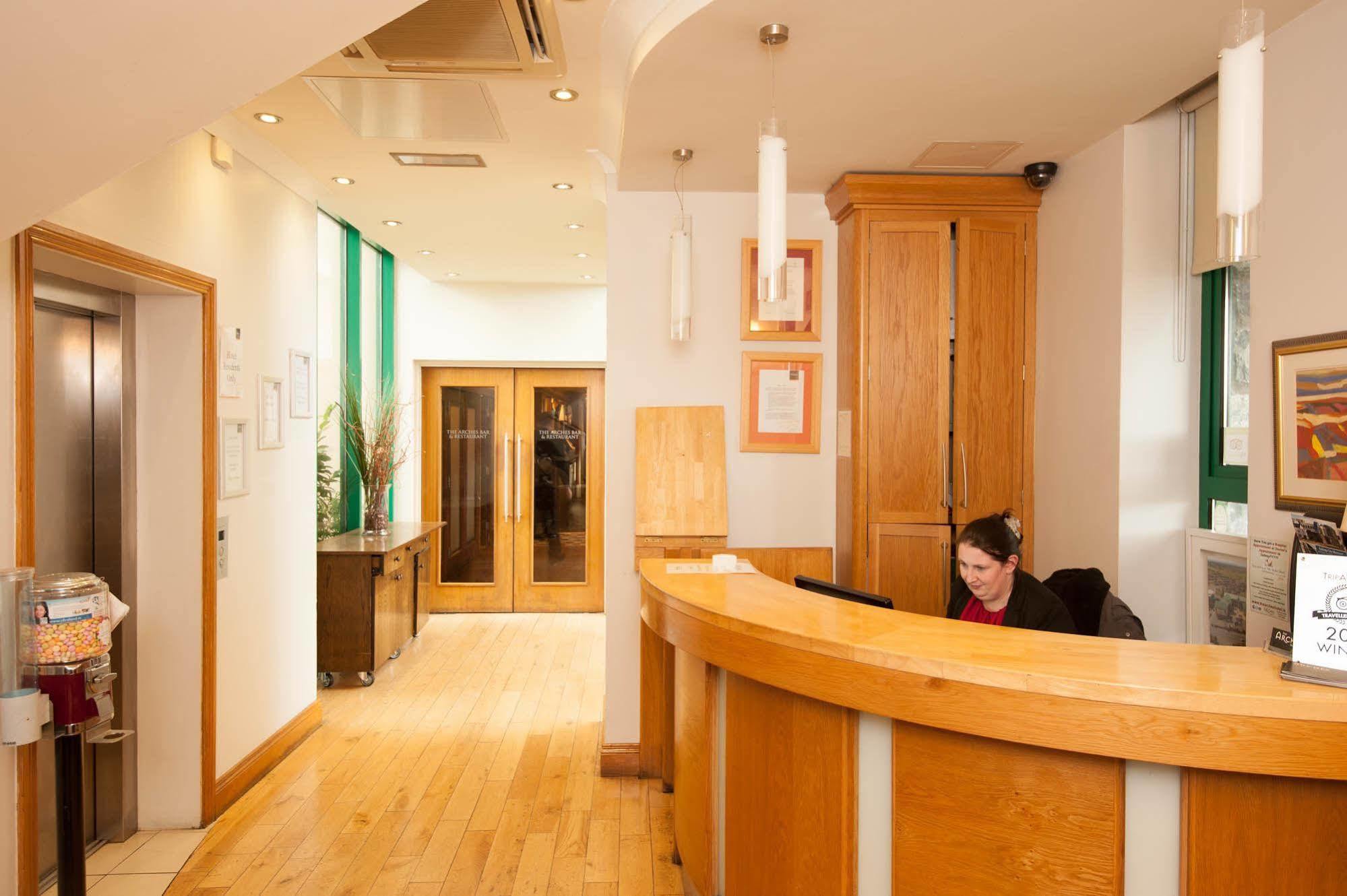 The Arches Hotel Claregalway Exterior foto